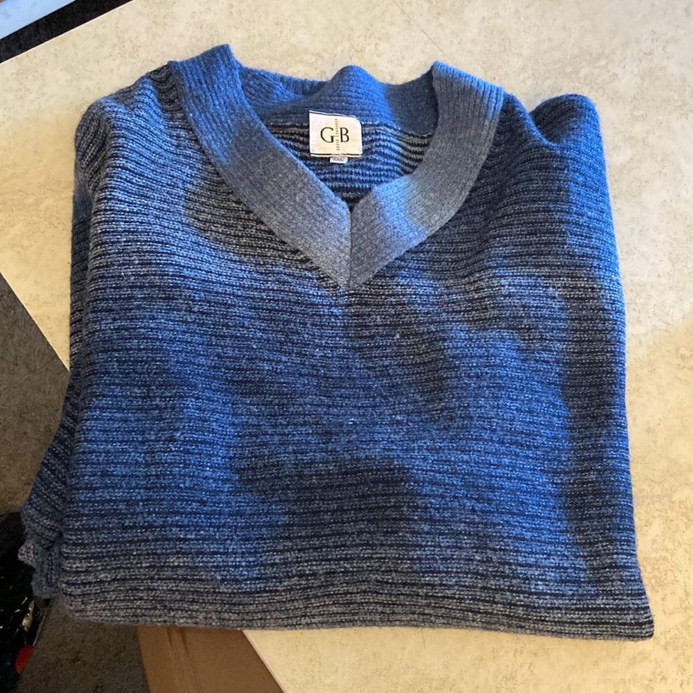 Men’s sweater
